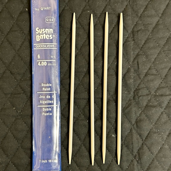 Susan Bates Knitting Needles Aluminum Double Point Size 6 Quick Silver 7 inch - Picture 5 of 6